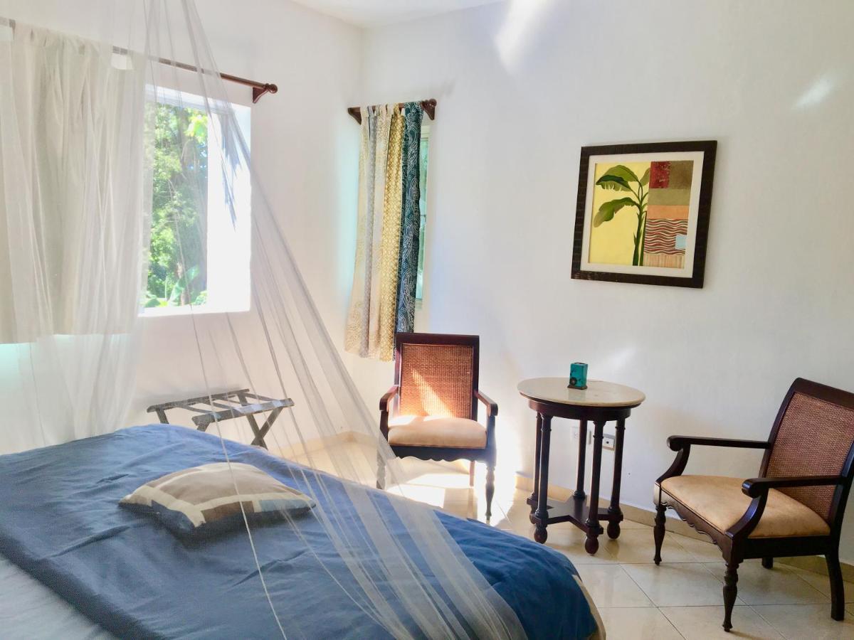 Esquina De La Felicidad De Playacar Bed & Breakfast ปลายาเดลการ์เมน ภายนอก รูปภาพ