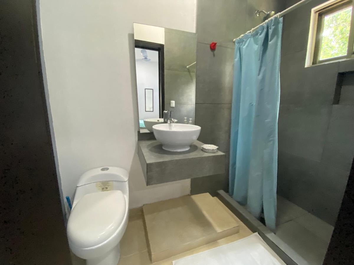 Esquina De La Felicidad De Playacar Bed & Breakfast ปลายาเดลการ์เมน ภายนอก รูปภาพ
