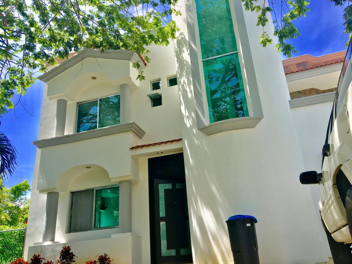 Esquina De La Felicidad De Playacar Bed & Breakfast ปลายาเดลการ์เมน ภายนอก รูปภาพ