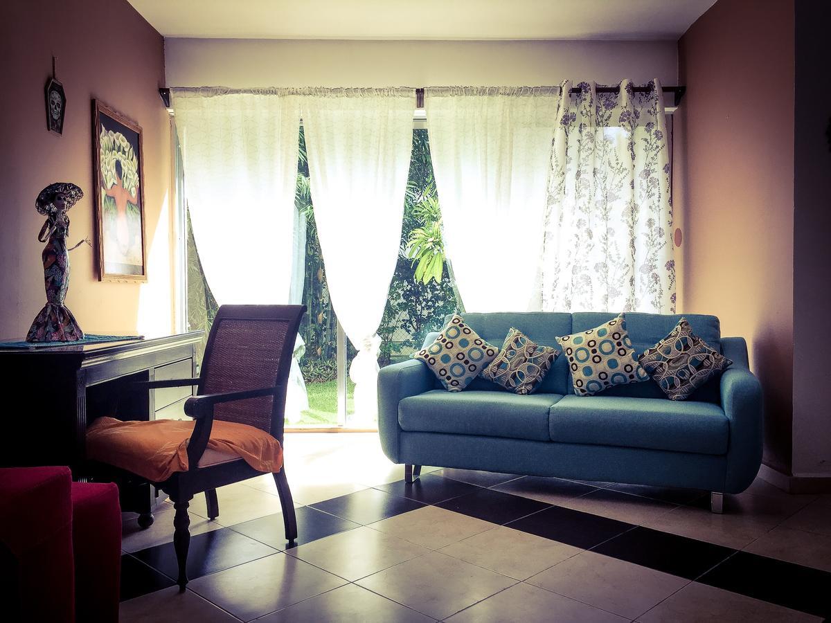 Esquina De La Felicidad De Playacar Bed & Breakfast ปลายาเดลการ์เมน ภายนอก รูปภาพ